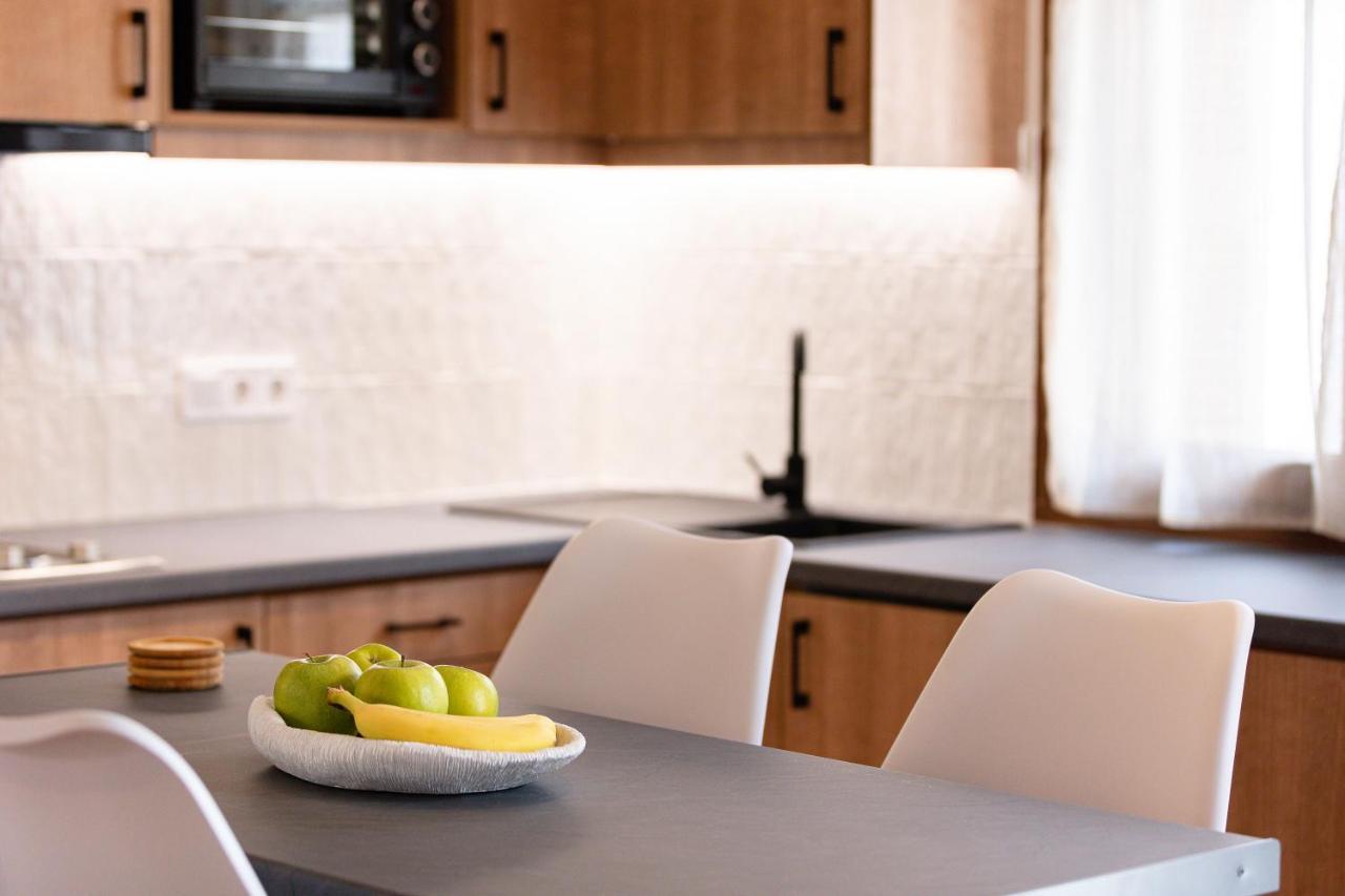 Lilys Apartments 레팀노 외부 사진
