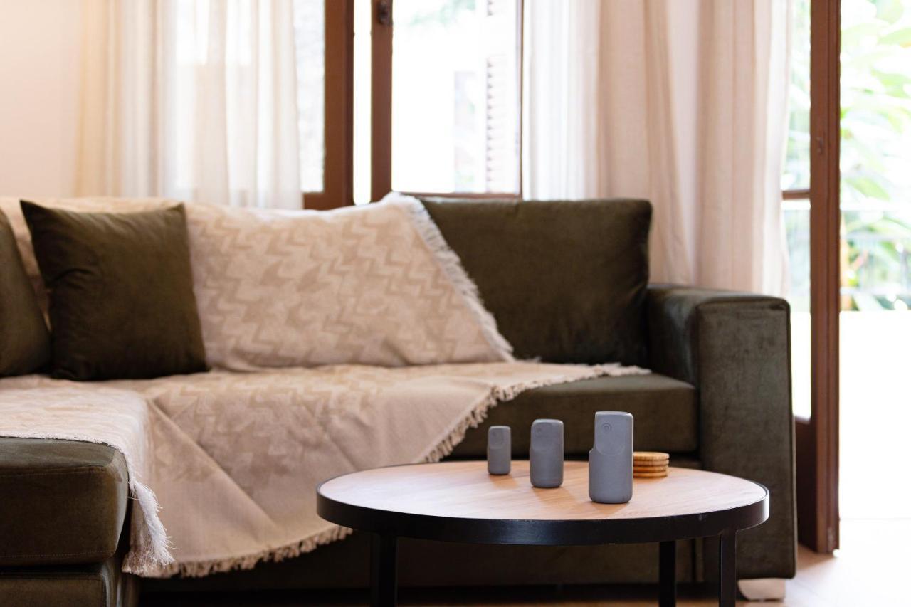 Lilys Apartments 레팀노 외부 사진